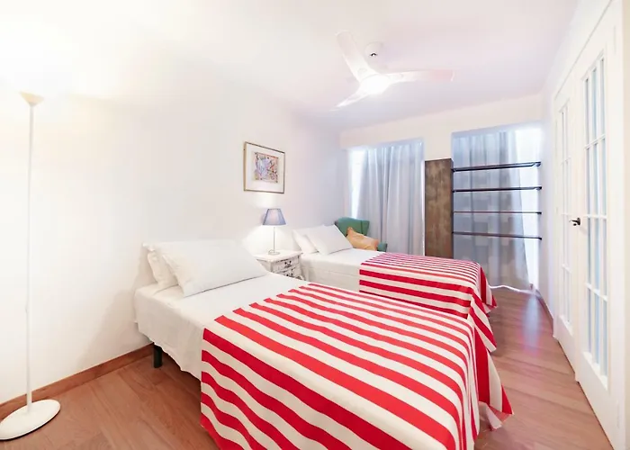 En El Centro De Apartament Nerja